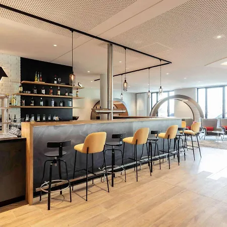 Hotel Novotel Airport 4*