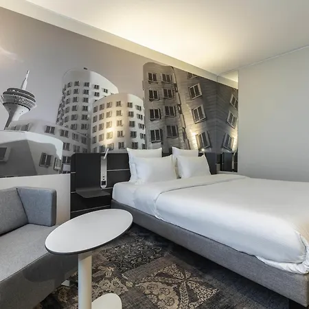 فندق Novotel Airport دوسلدورف
