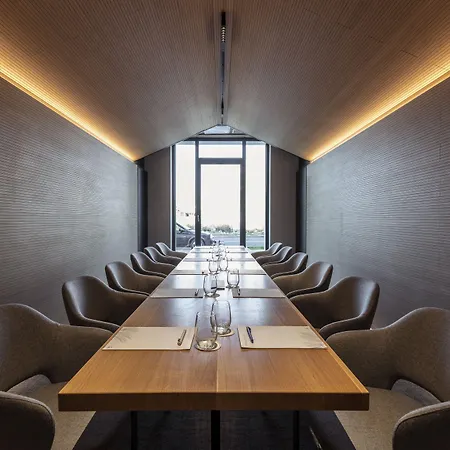 فندق Novotel Airport دوسلدورف