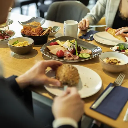 Novotel Airport فندق