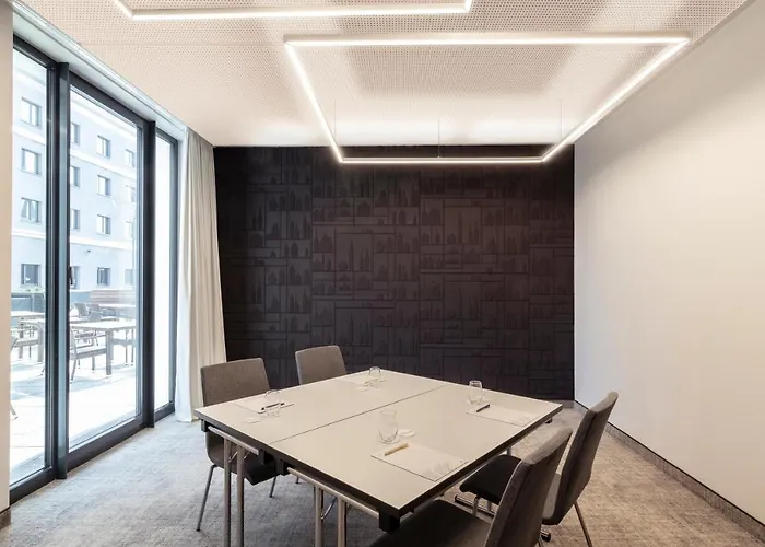 فندق Novotel Airport 4*