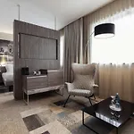 Novotel Airport Szálloda 4*