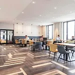 Novotel Airport Szálloda 4*
