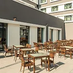 호텔 Novotel Airport 4*