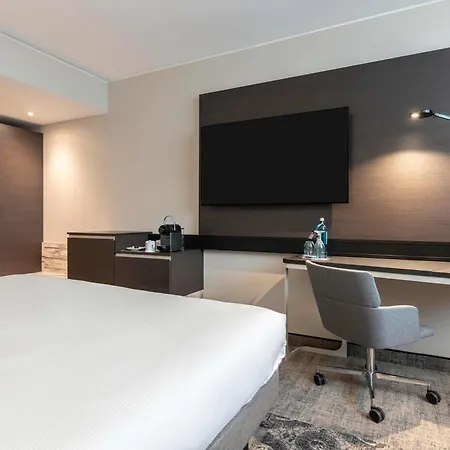 Novotel Airport 4* Ντίσελντορφ