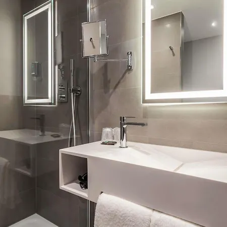 ホテル Novotel Airport デュッセルドルフ