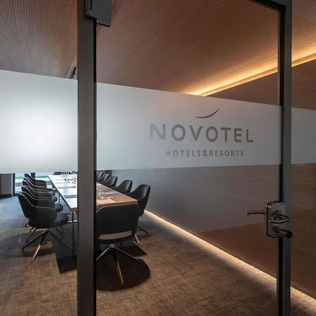 호텔 Novotel Airport