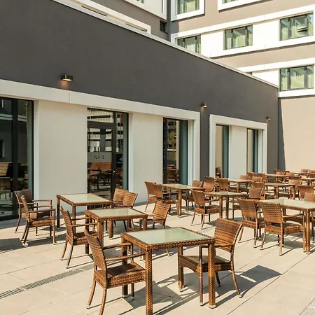 Novotel Airport 호텔 4*