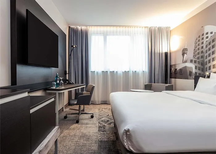 Hotell Novotel Airport 4*