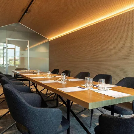 Novotel Airport Hotel 4*