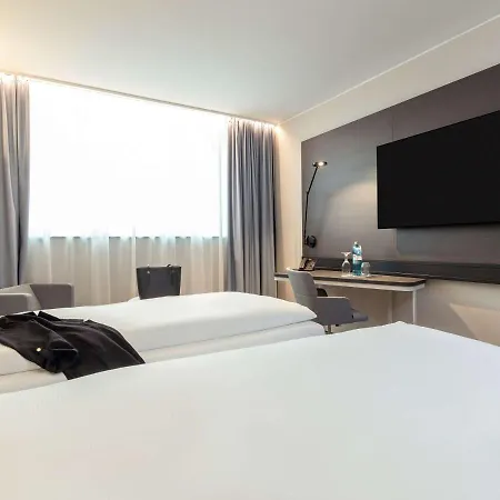 Novotel Airport Hotel 4*