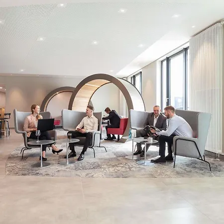 Szálloda Novotel Airport 4*