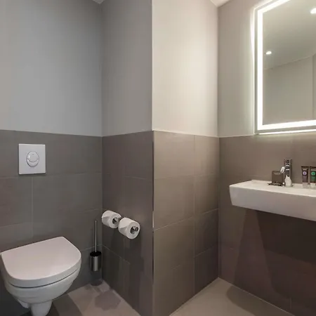 Novotel Airport 4* דיסלדורף