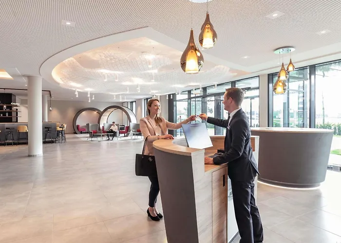 Novotel Airport Hotel 4*